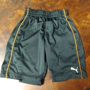 Puma Shorts Size 4
